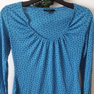 Elastic Scoop Neck Heart Print Long Sleeve Top